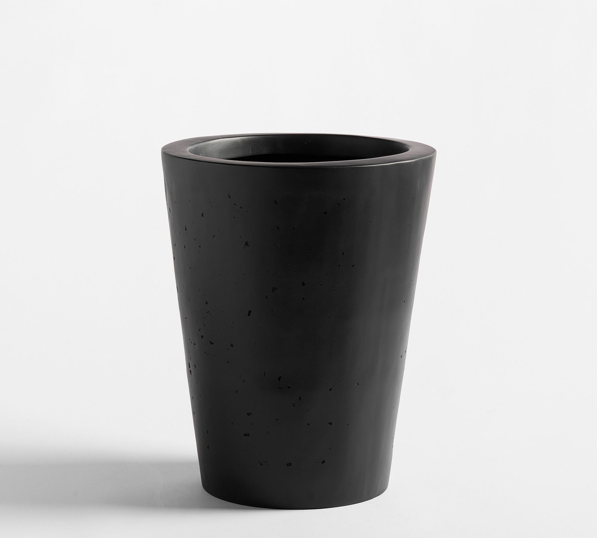 Mission Round Planter, Small - Black