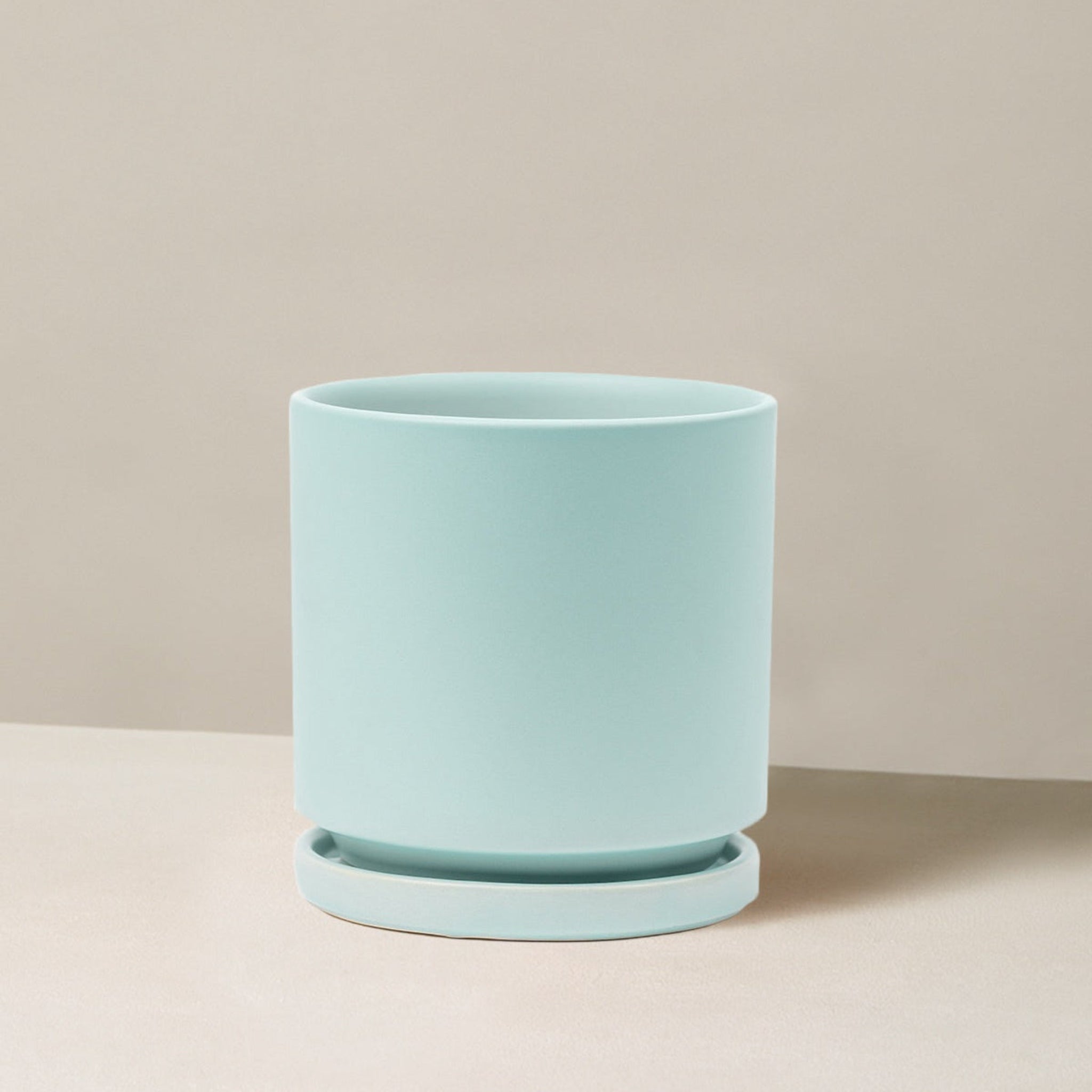 Isabella Planter
